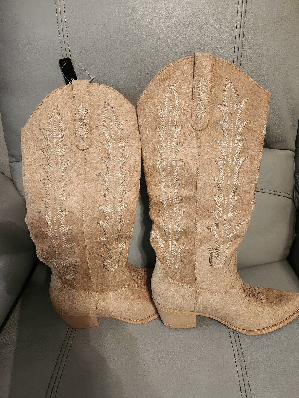 Athlefit Classic Women's Western Cowboy Boots in Beige